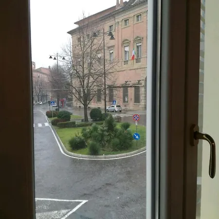 Tribunale Palace - Bedinbolognacentroh Guest house Bologna